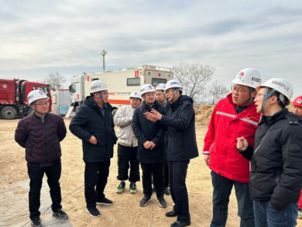 陕西金源招贤矿业有限公司陈秀友一行受邀到122cc太阳集成游戏铜川分公司举行营业交流-1.JPG
