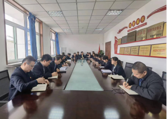 铜川分公司：学习典范案例 做好廉政预防.png