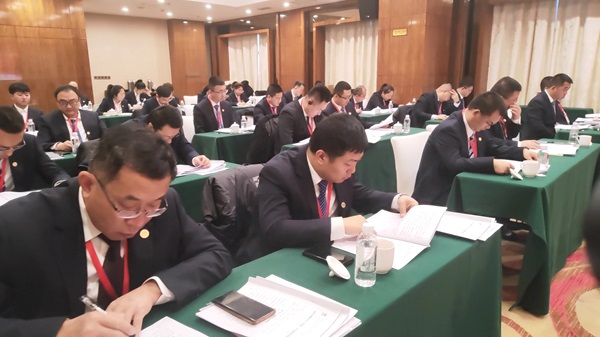 钻探分公司组织开展2023年度中层治理职员述职述廉审核评议1.jpg