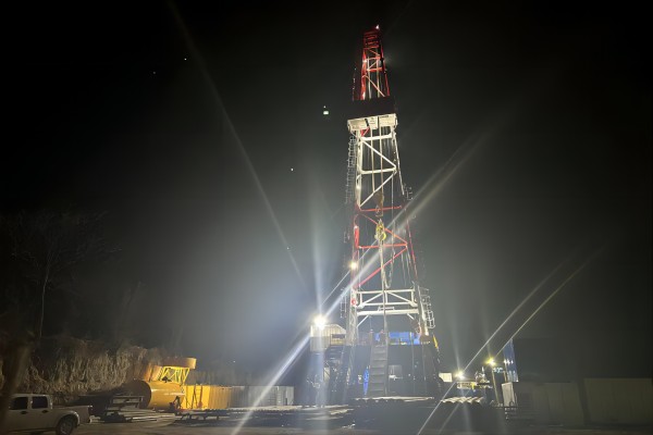 钻采分公司小庄矿XZ40207-02L井钻井工程顺遂开工-1.jpg