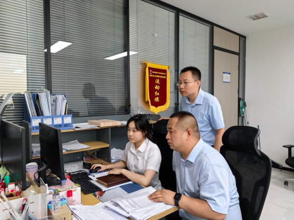 钻探分公司到钻井分公司开展财务对标交流学习.jpg